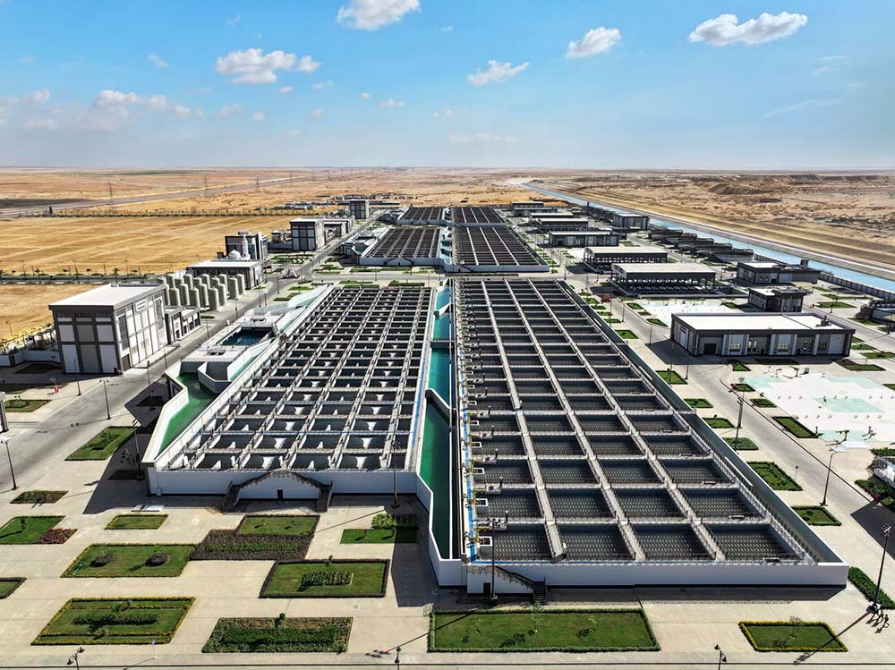 Customer plant in the desert