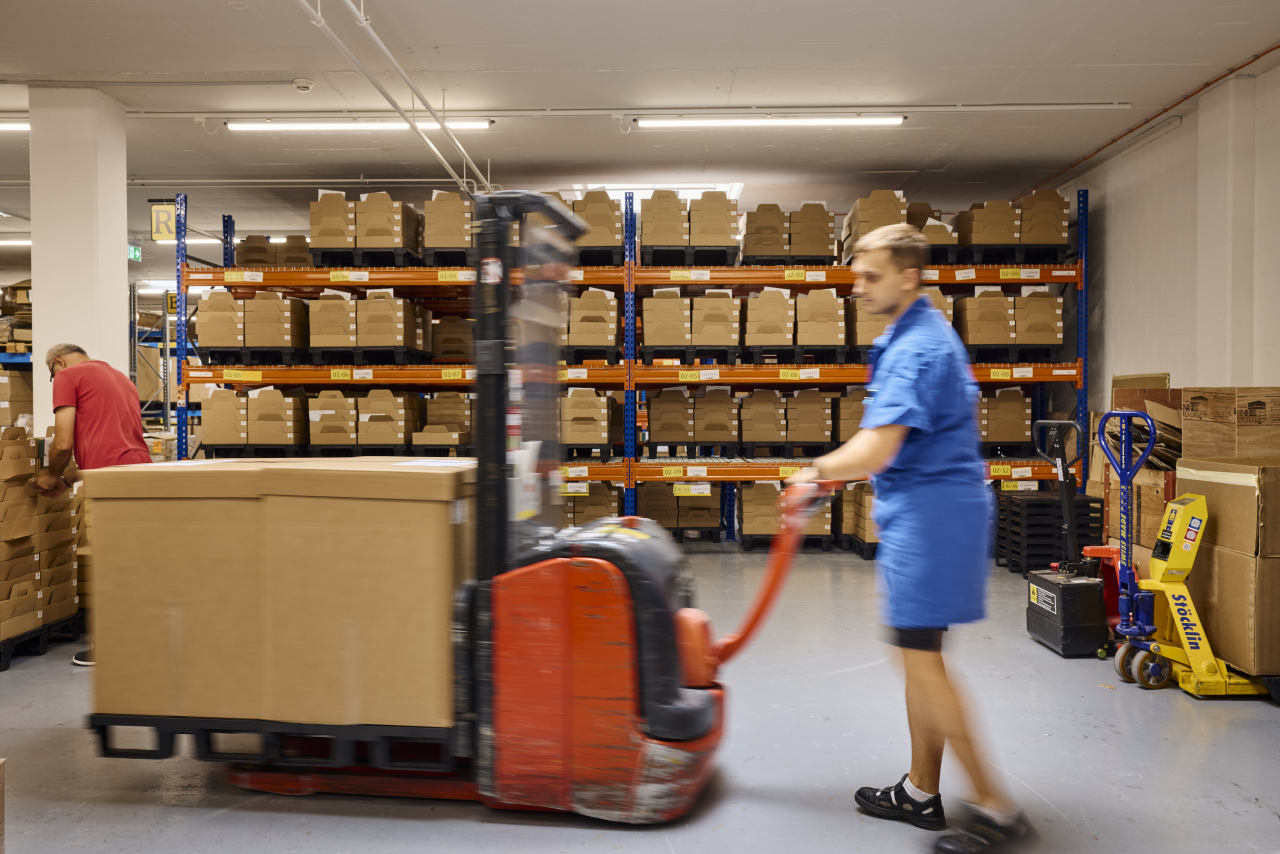 Shipping: promonta also takes care of the distribution logistics involved in getting the assemblies to production plants all around the world.