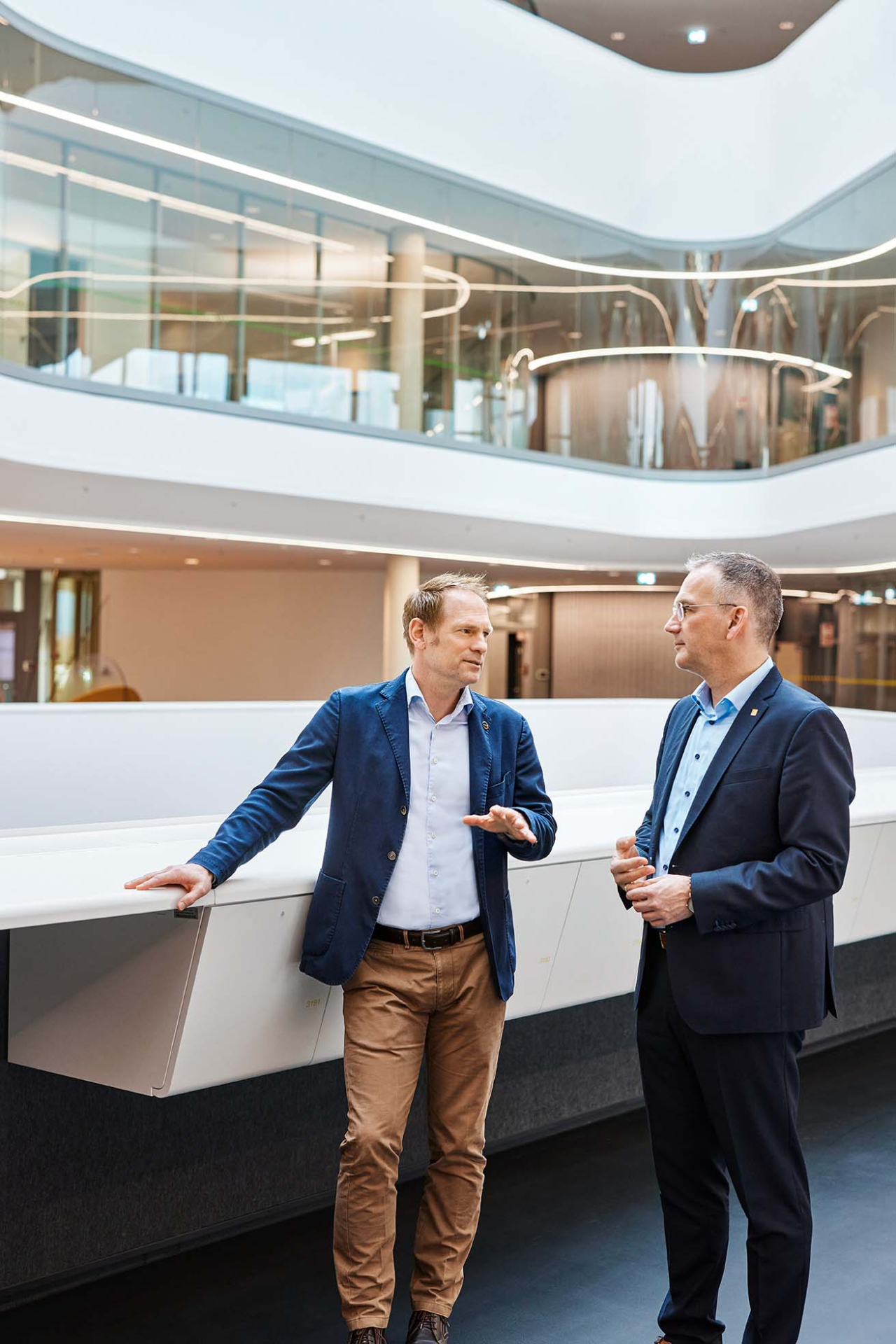 Chemist Dr Thorsten Dreier (52) is chief technology officer at Covestro AG, a worldleading manufacturer of high-quality plastics and their constituents. 